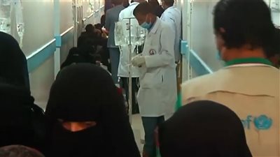 بإغلاق مئات العيادات.. الحوثيون يصعّدون استهدافهم للقطاع الصحي في صنعاء