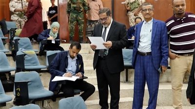 وزير العدل يدشن امتحانات المعهد العالي للقضاء بالعاصمة عدن