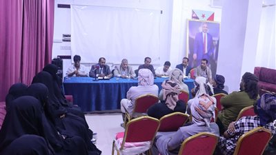 فريق التوجيه والرقابة الرئاسي يلتقي الهيئة التنفيذية لانتقالي مديرية الغيضة