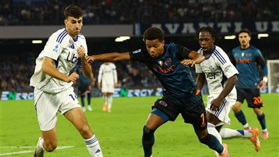 الدوري الإيطالي.. التعادل السلبي تخيم على مواجهة نابولي وكومو