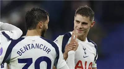 الدوري الإنجليزي.. توتنهام يجتاز إيفرتون بثلاثية